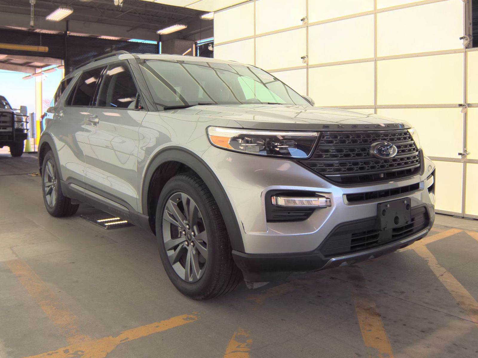 2022 Ford Explorer XLT RWD