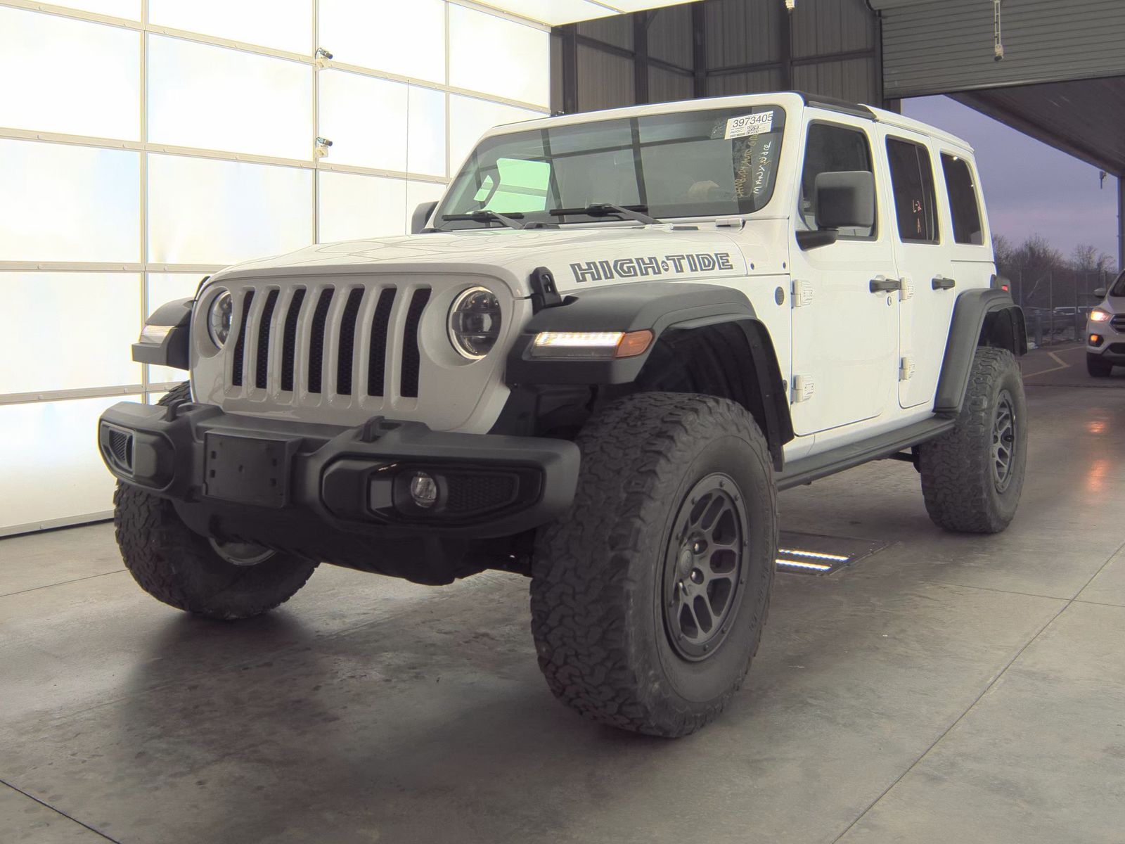 2023 Jeep Wrangler 4-Door High Tide's photo