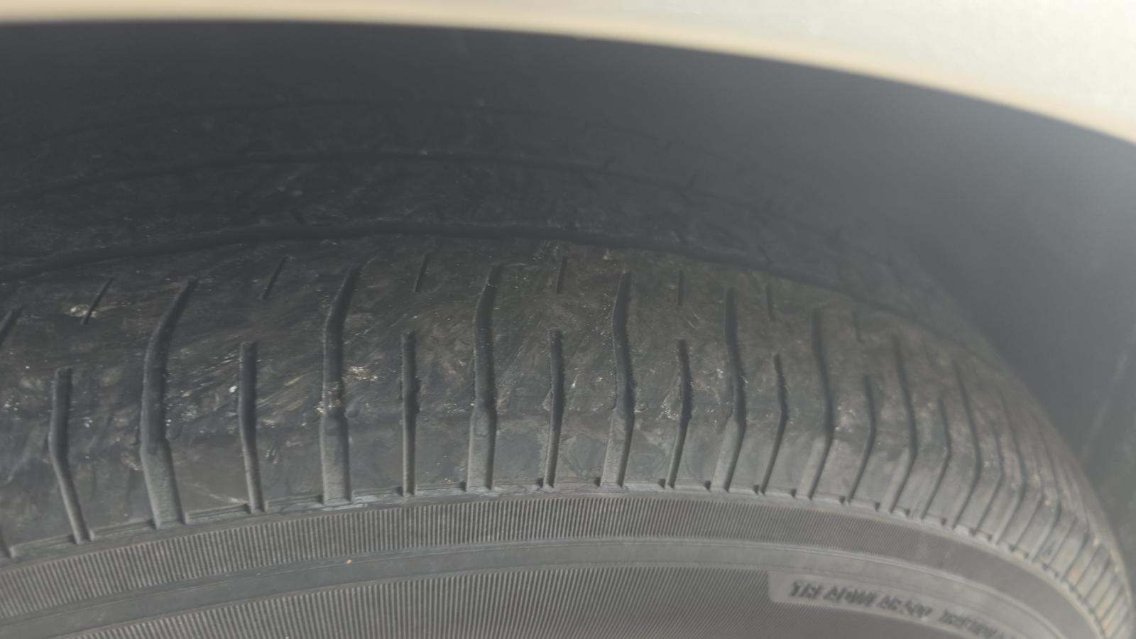 2024 Toyota Sienna LE FWD