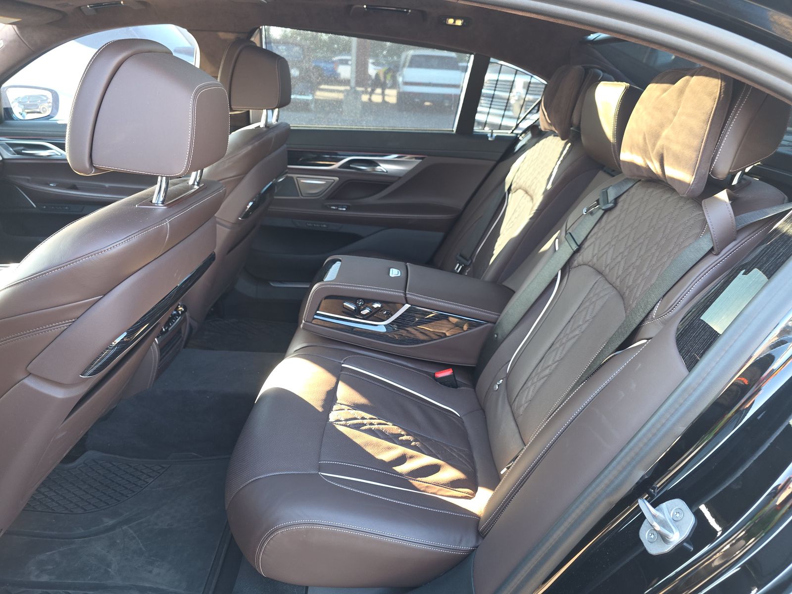 2022 BMW 7 Series M760i xDrive AWD