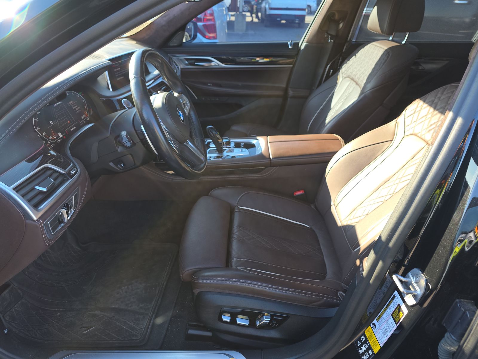 2022 BMW 7 Series M760i xDrive AWD