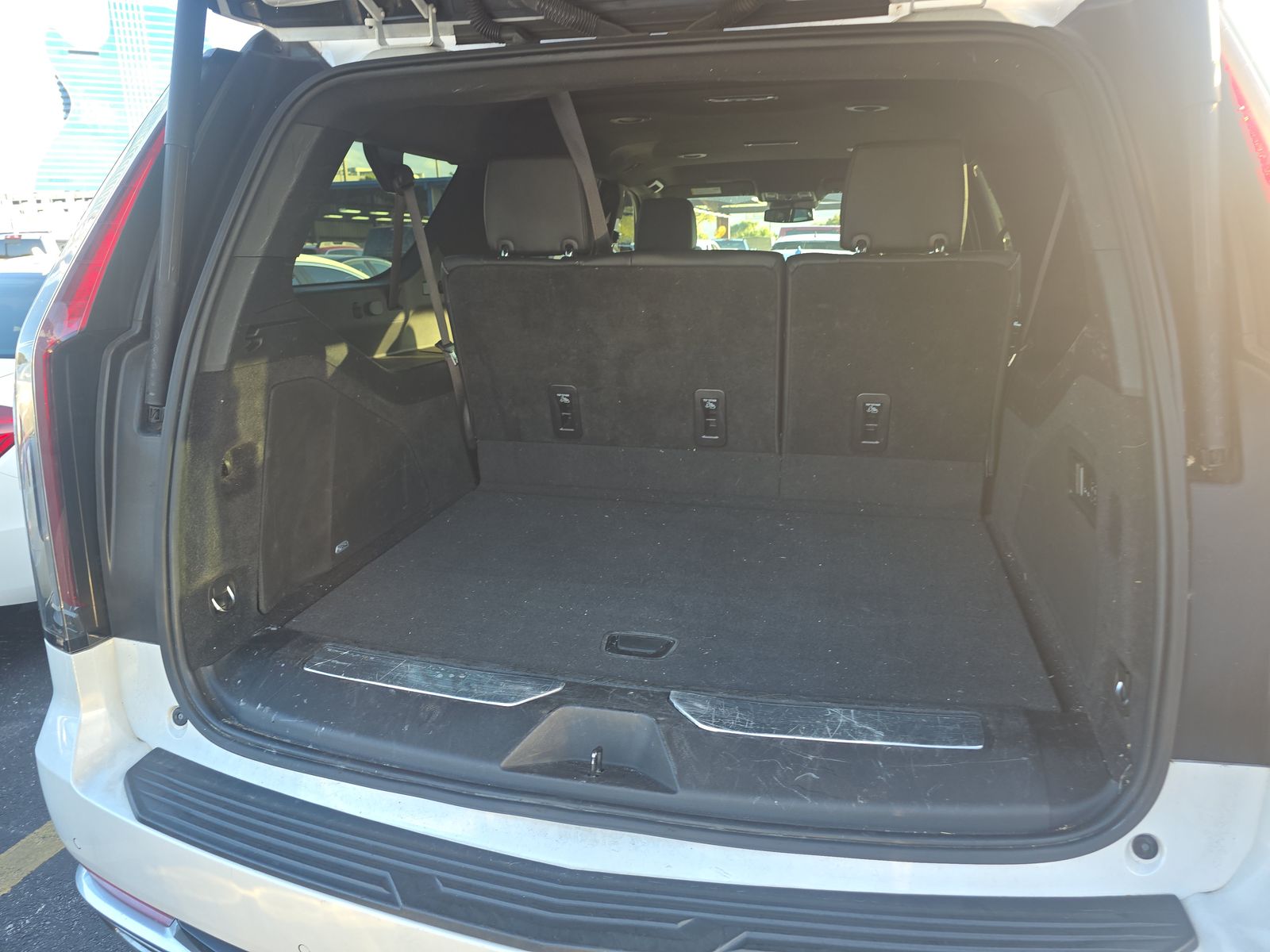 2022 Cadillac Escalade ESV Luxury AWD