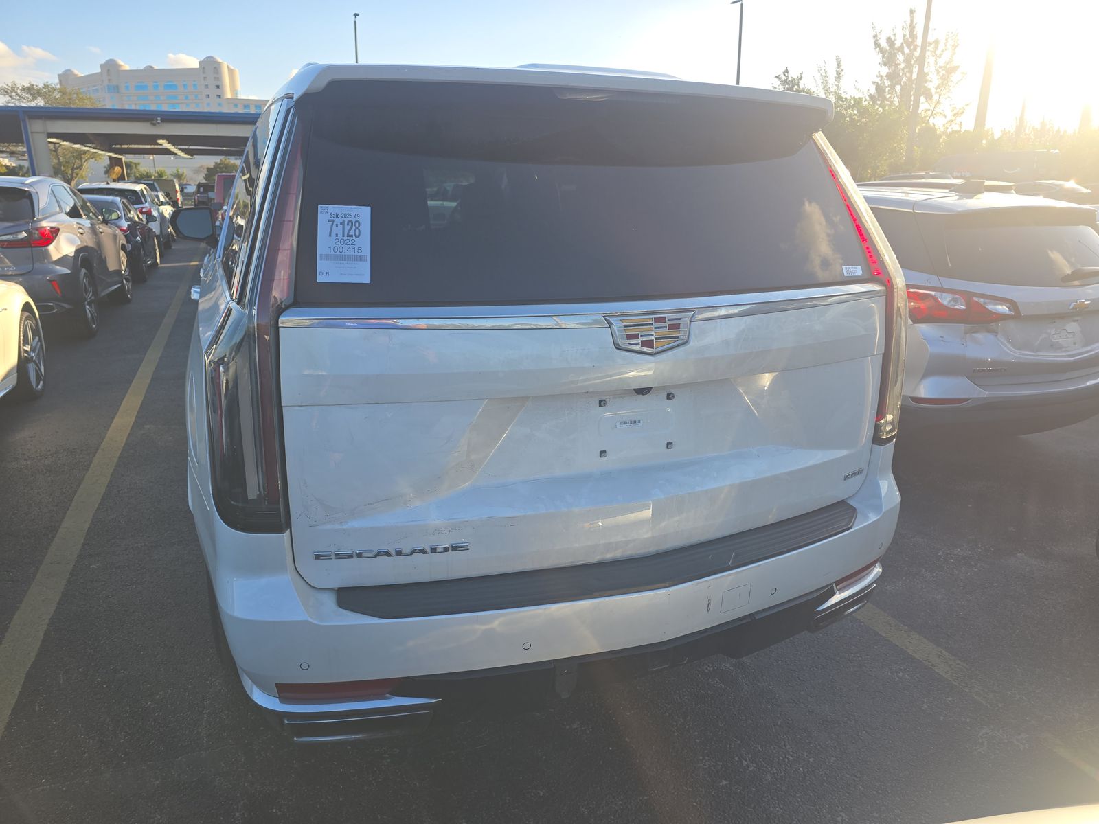 2022 Cadillac Escalade ESV Luxury AWD