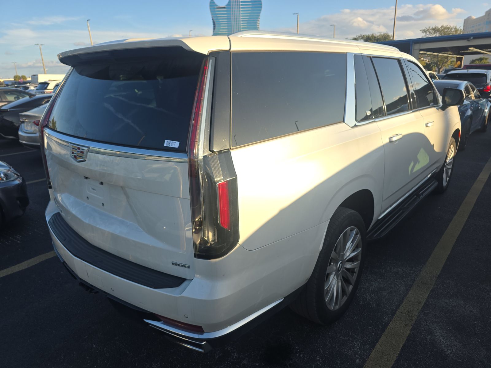 2022 Cadillac Escalade ESV Luxury AWD