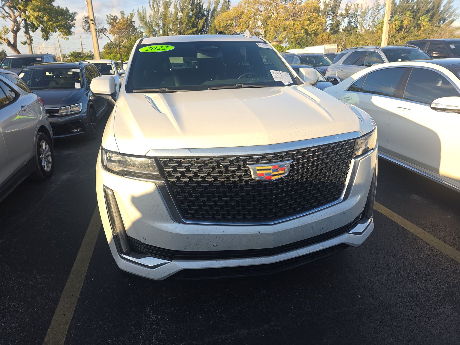 2022 Cadillac Escalade ESV Luxury AWD