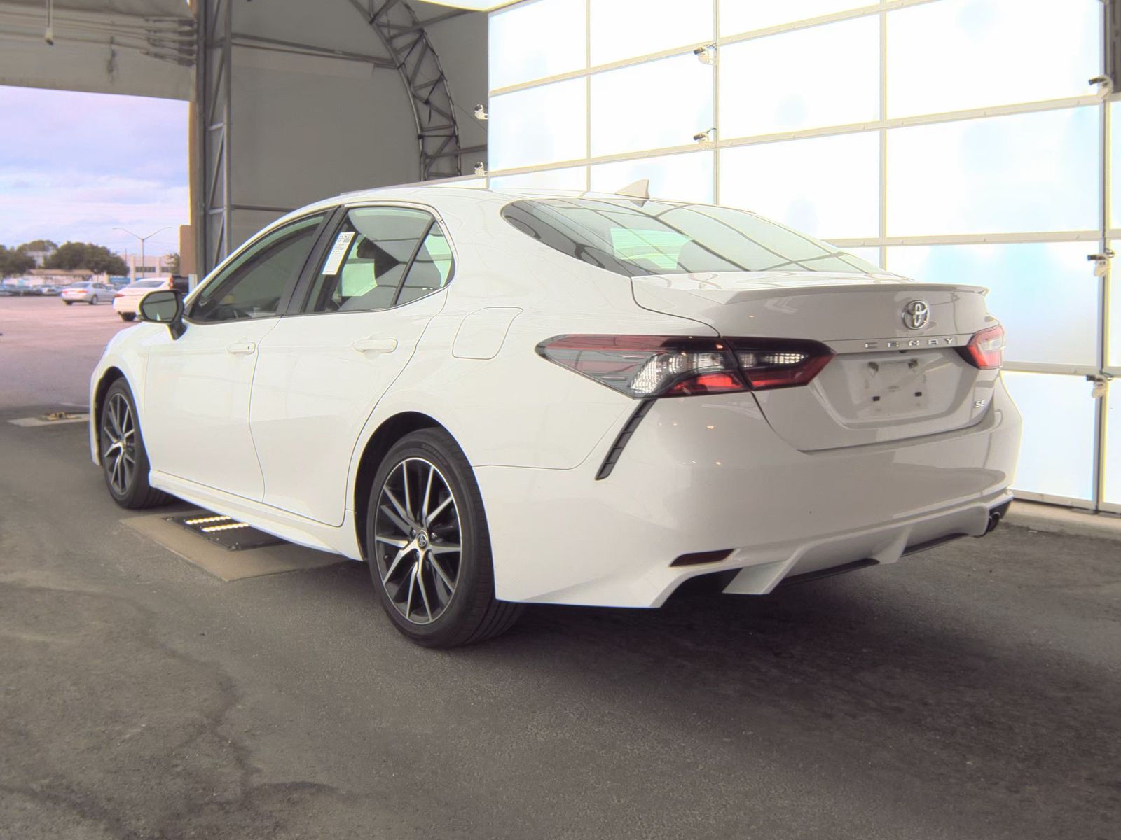 2024 Toyota Camry SE FWD