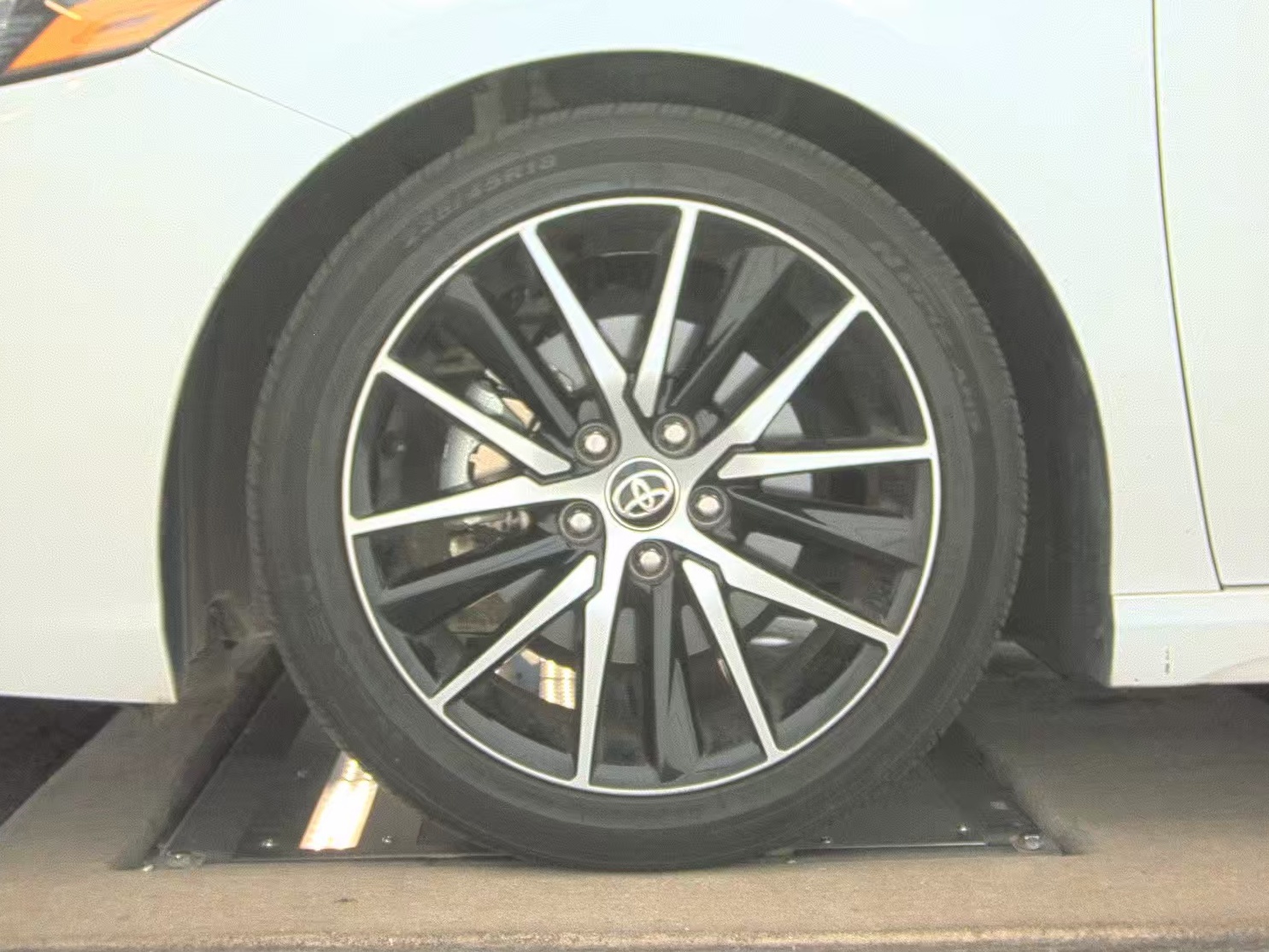 2024 Toyota Camry SE FWD