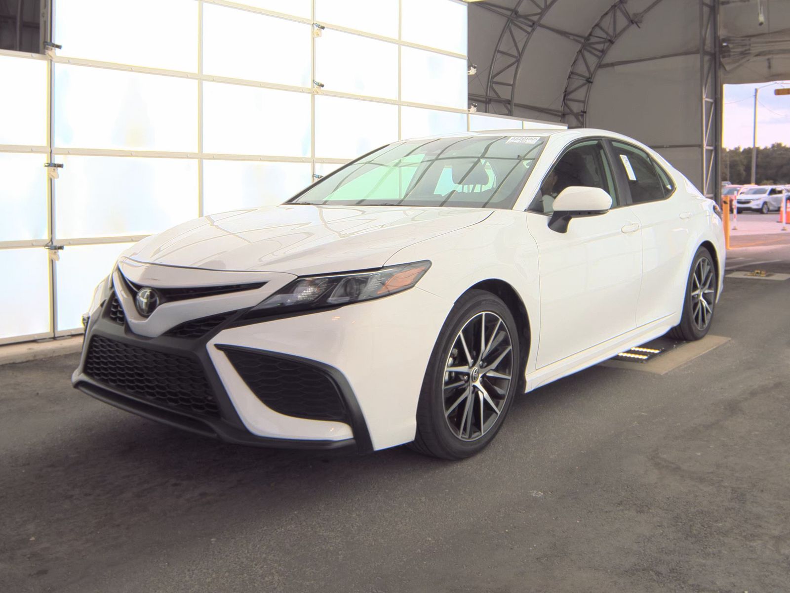 2024 Toyota Camry SE FWD