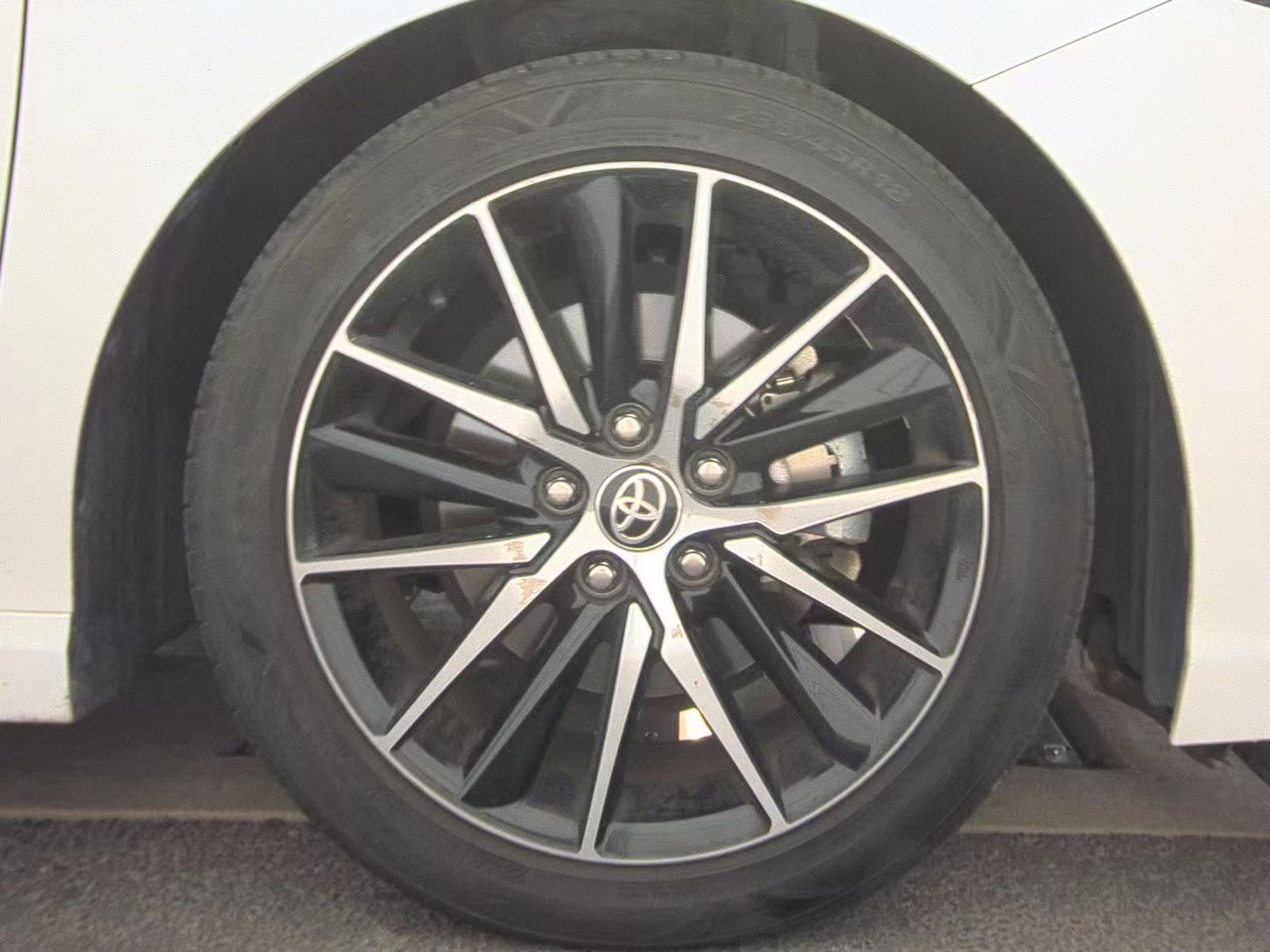 2024 Toyota Camry SE FWD