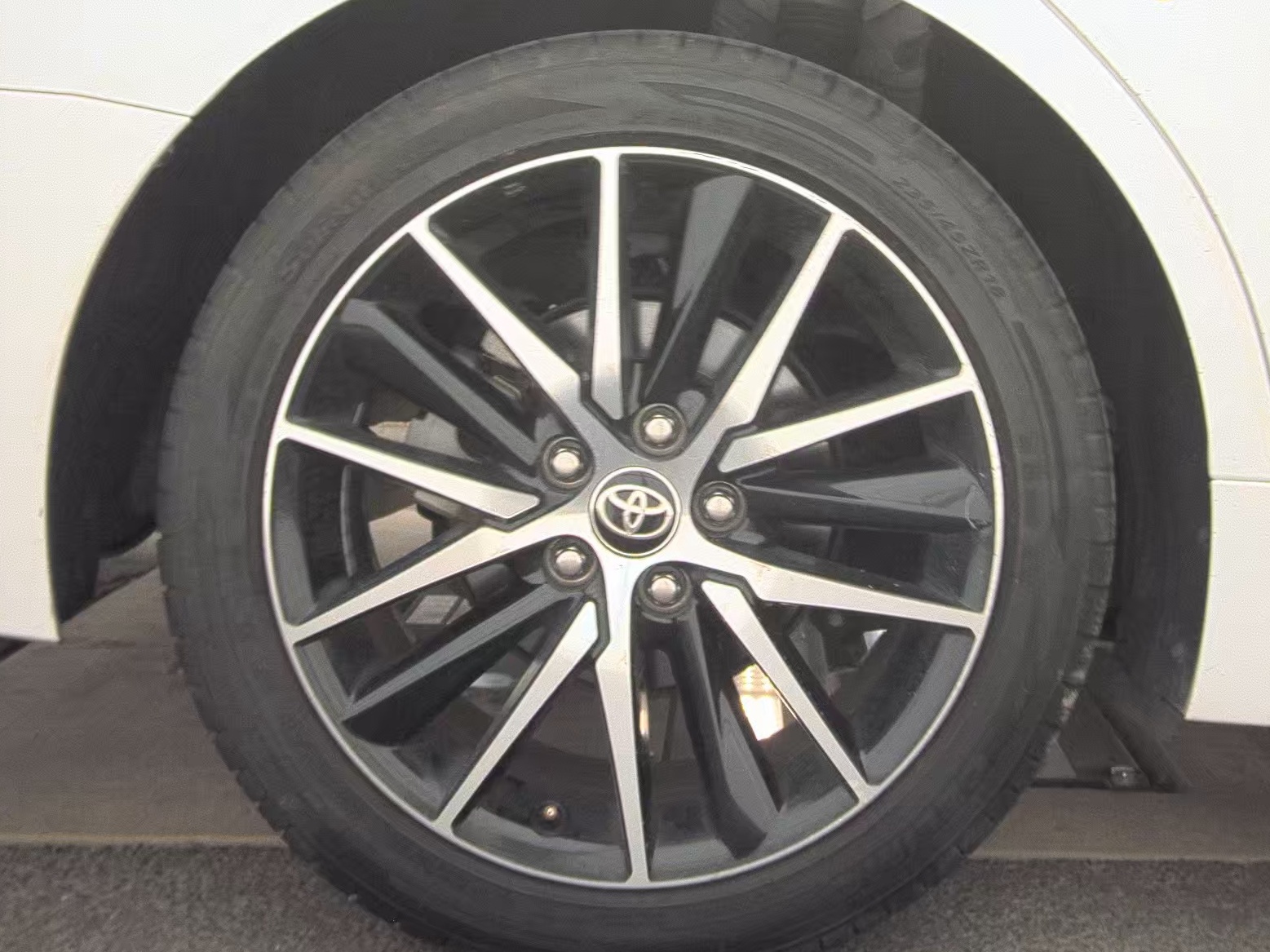 2024 Toyota Camry SE FWD