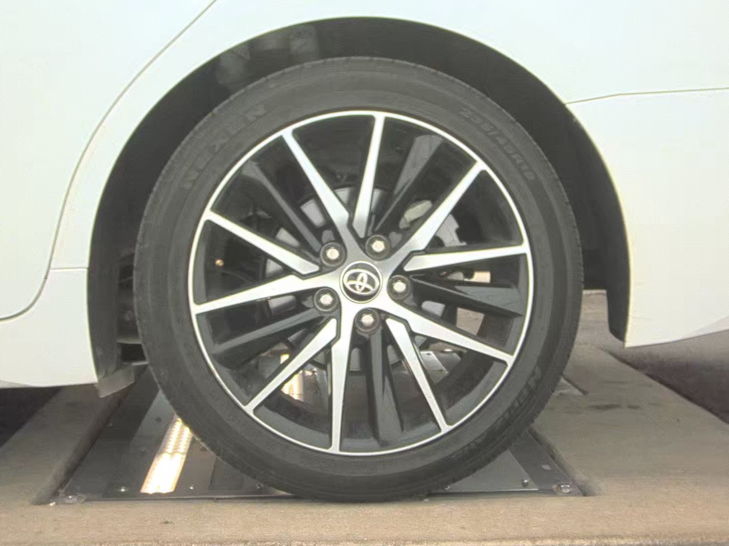 2024 Toyota Camry SE FWD