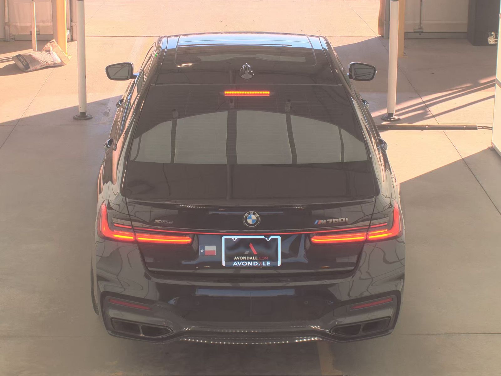 2022 BMW 7 Series M760i xDrive AWD