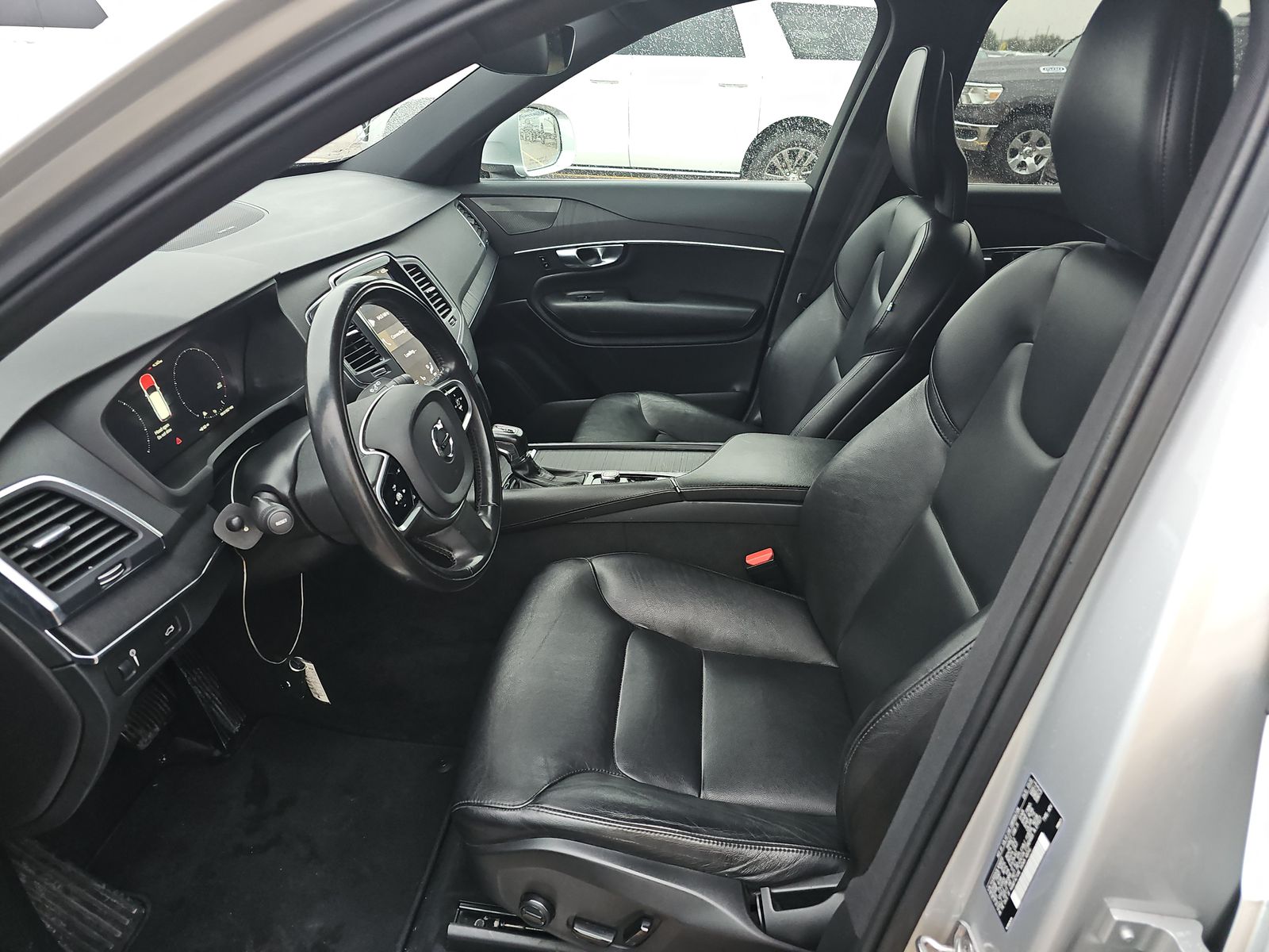 2020 Volvo XC90 T5 Momentum FWD