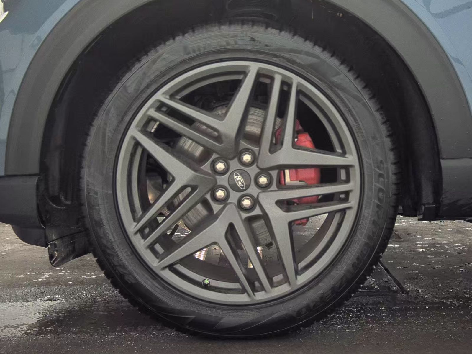 2025 Ford Explorer ST AWD