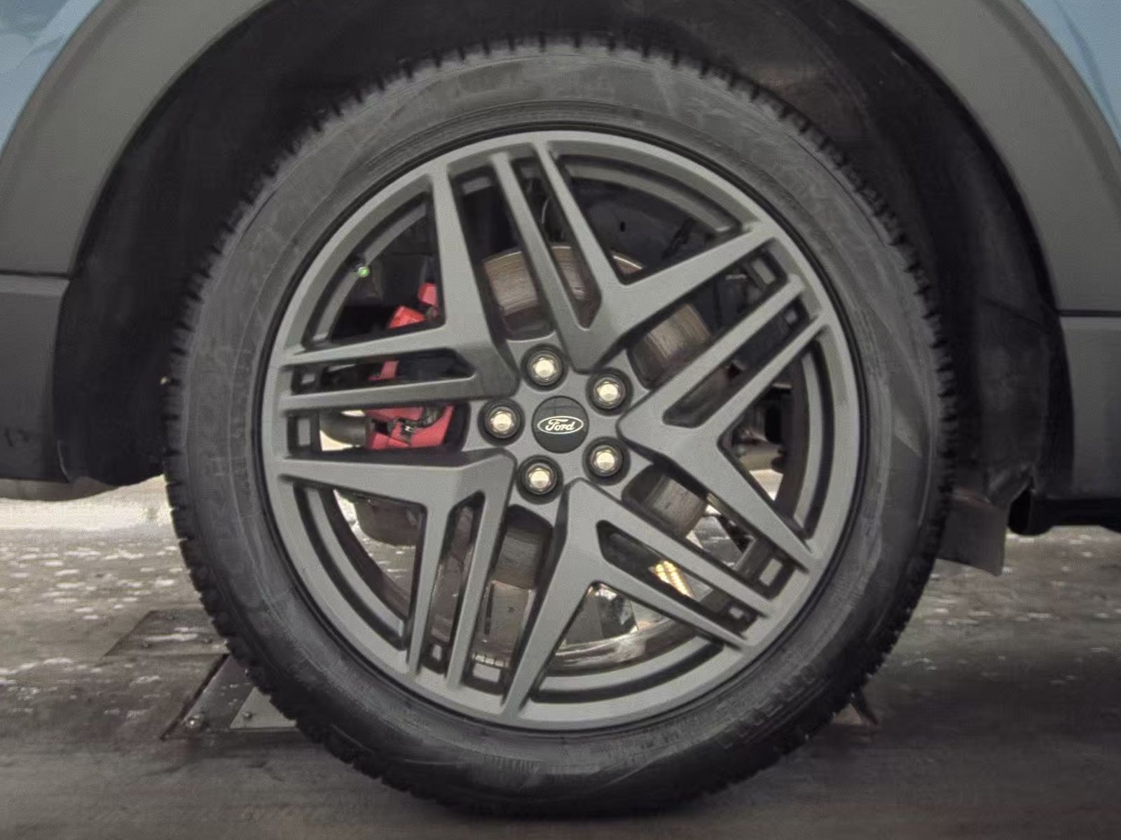 2025 Ford Explorer ST AWD