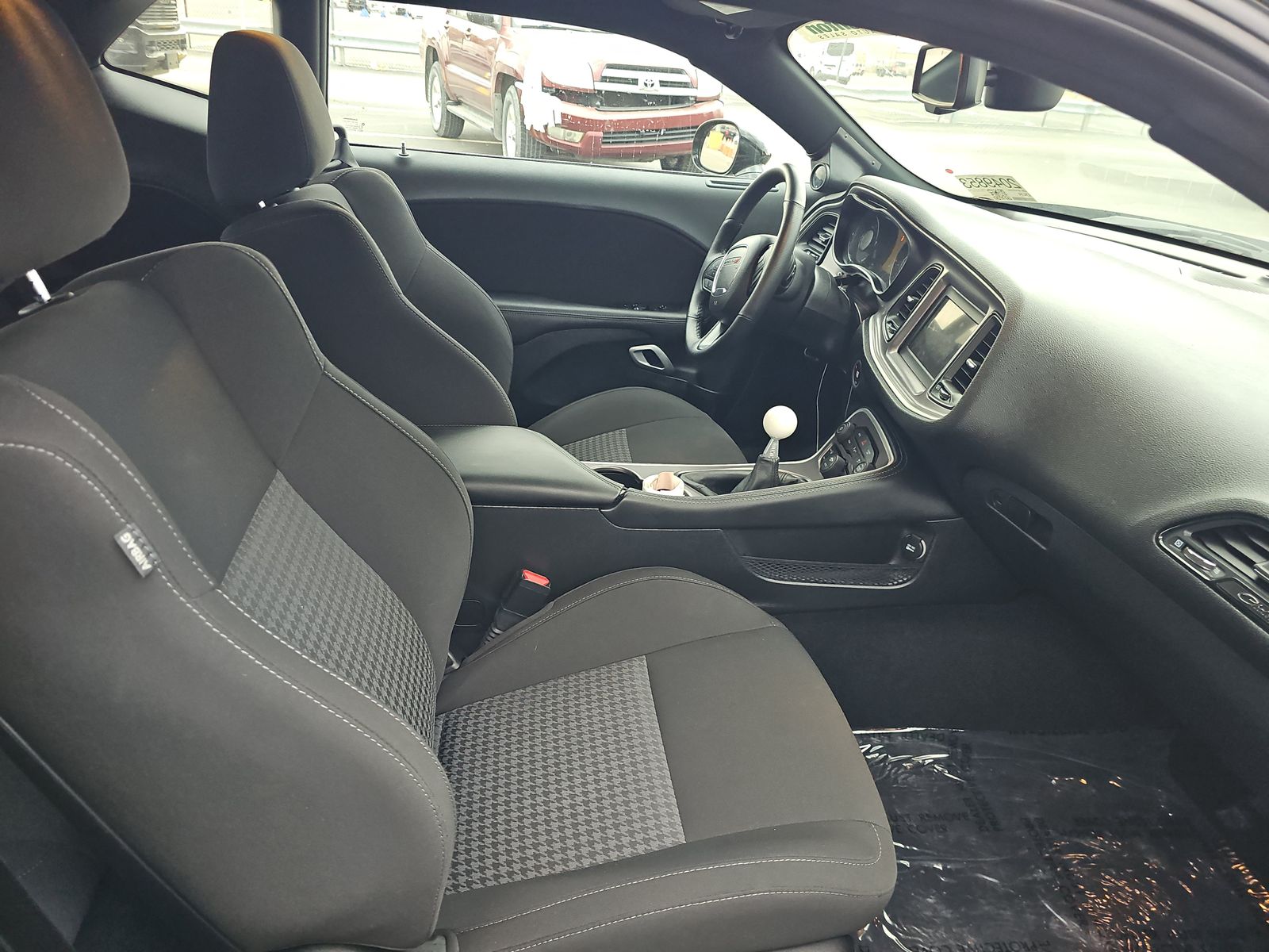 2022 Dodge Challenger R/T RWD