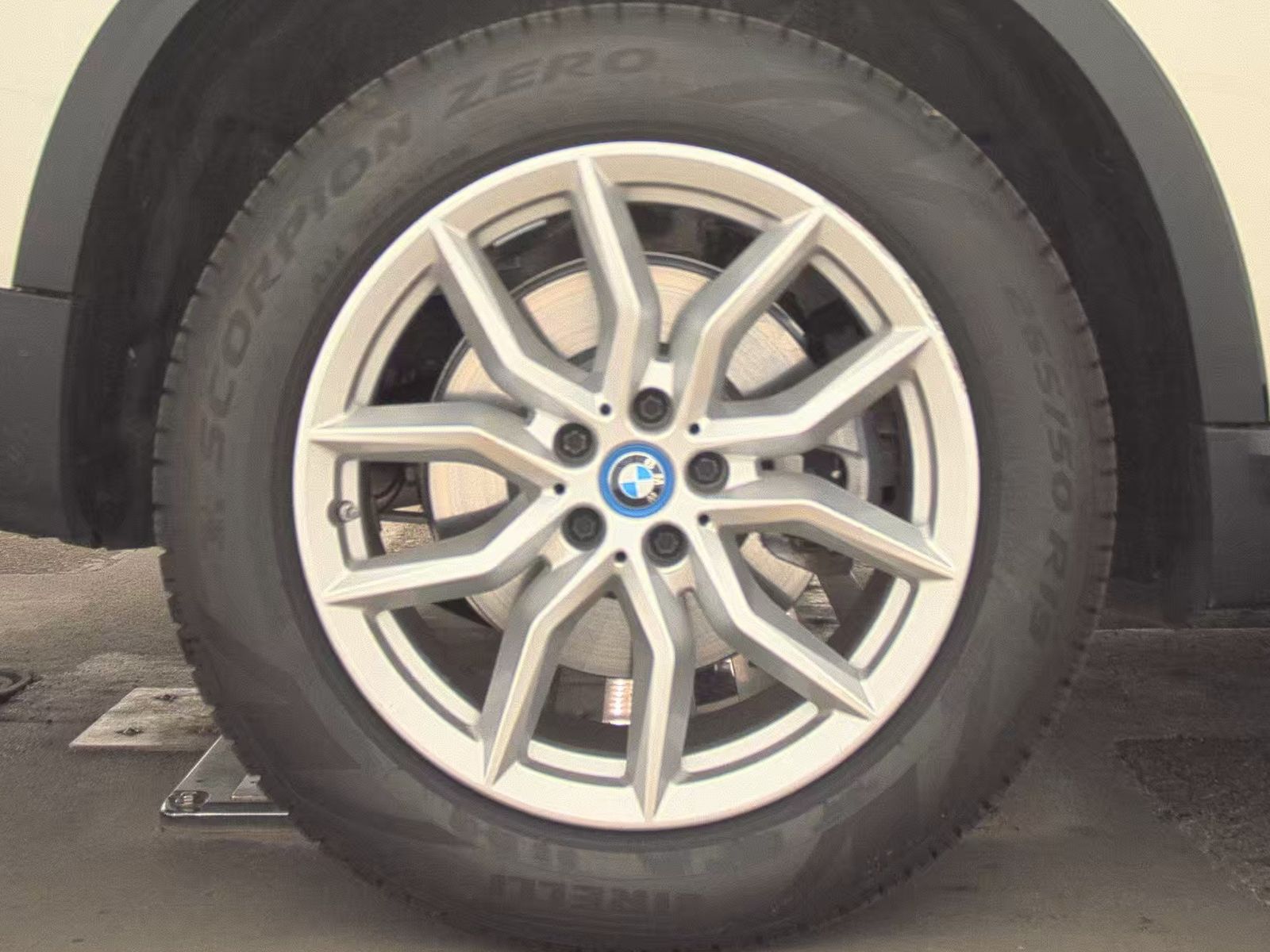 2023 BMW X5 xDrive45e AWD