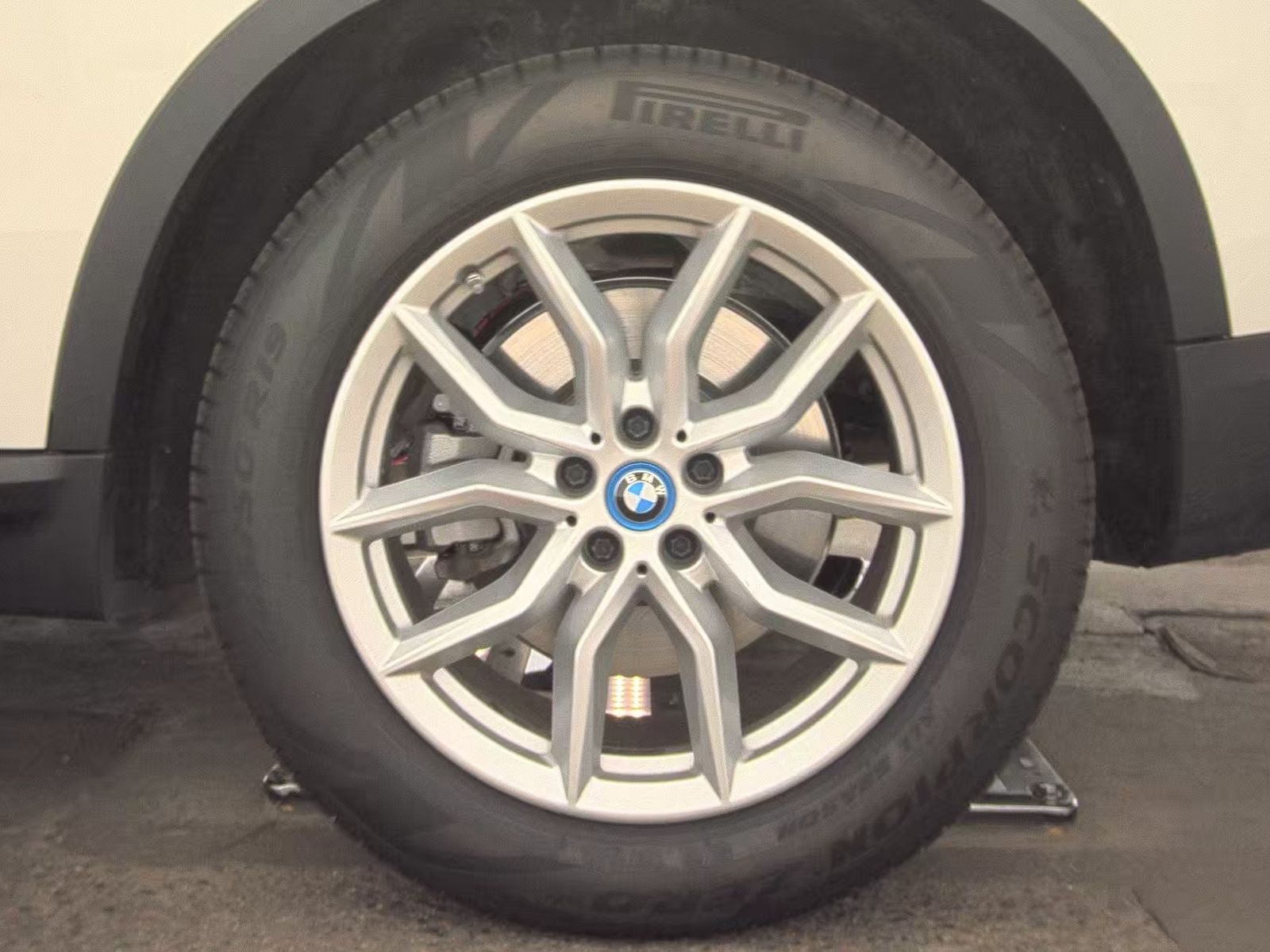 2023 BMW X5 xDrive45e AWD