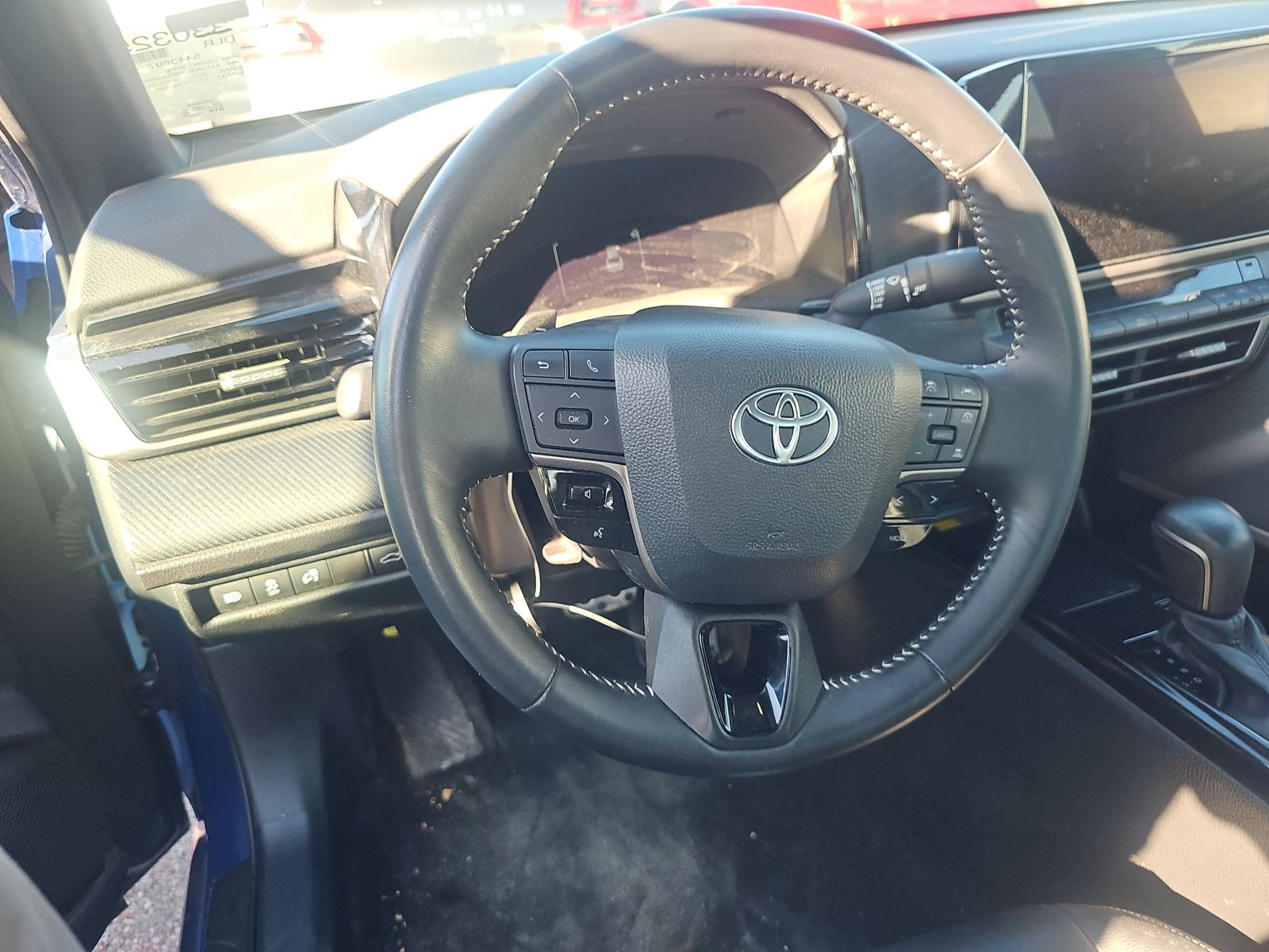 2025 Toyota Camry SE FWD