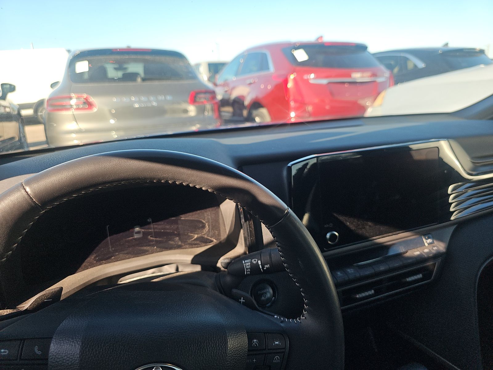 2025 Toyota Camry SE FWD