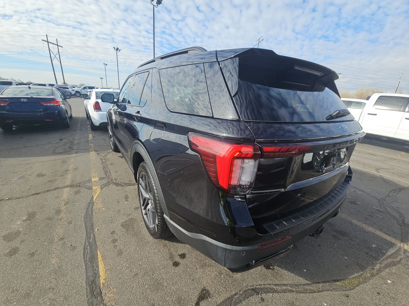 2025 Ford Explorer ST-Line AWD