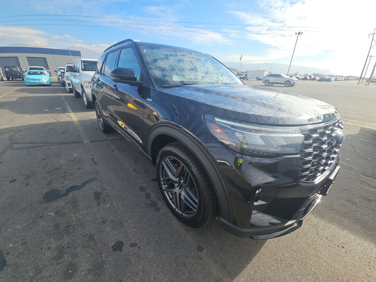 2025 Ford Explorer ST-Line AWD