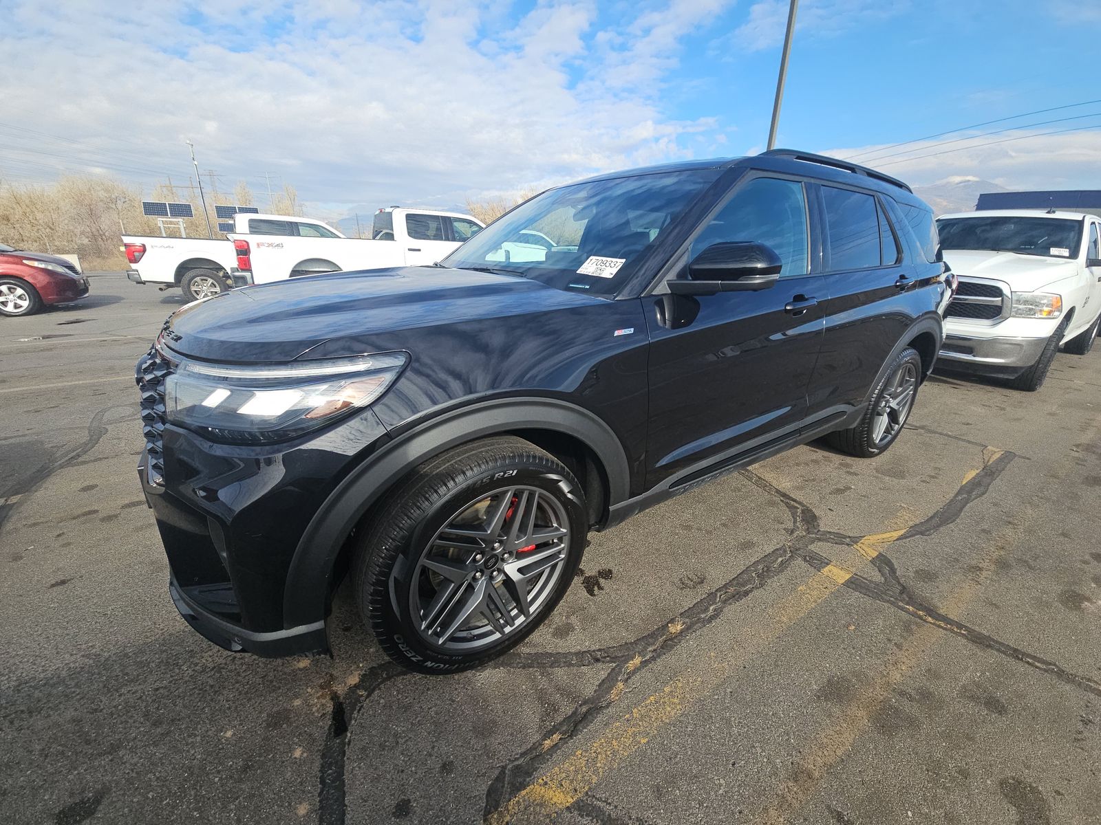 2025 Ford Explorer ST-Line AWD