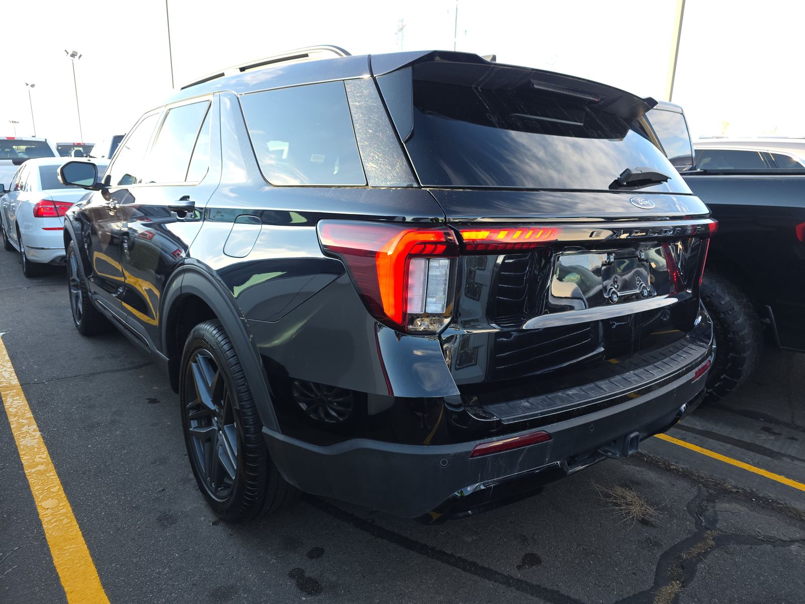 2025 Ford Explorer ST-Line AWD