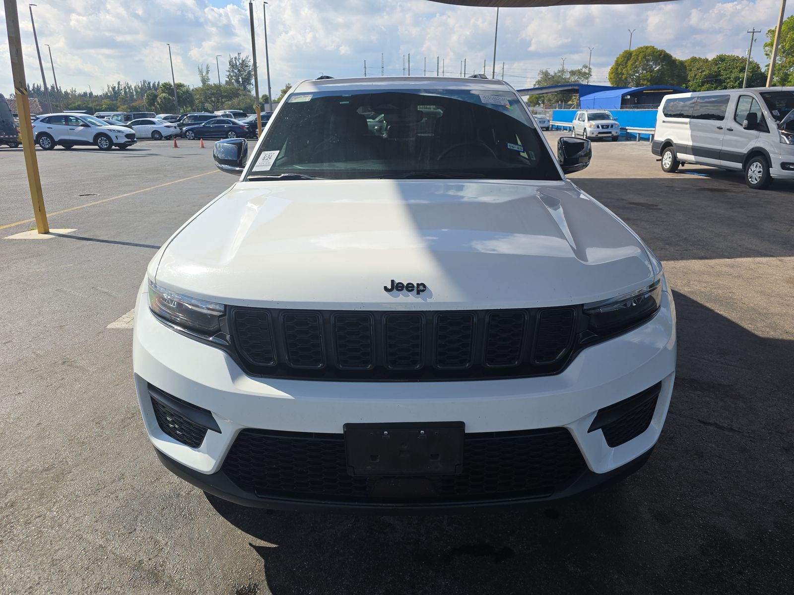 2023 Jeep Grand Cherokee Altitude RWD