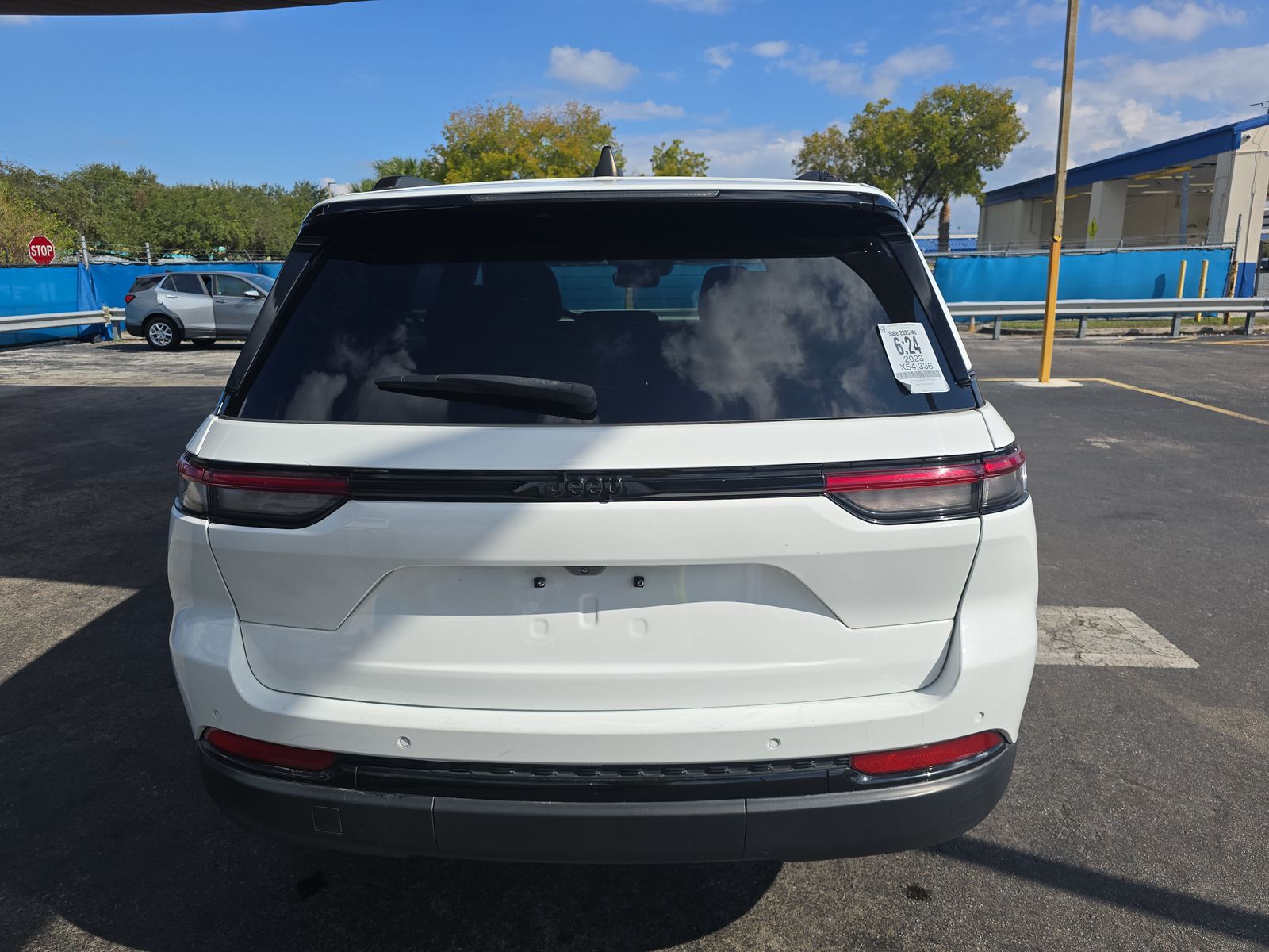 2023 Jeep Grand Cherokee Altitude RWD