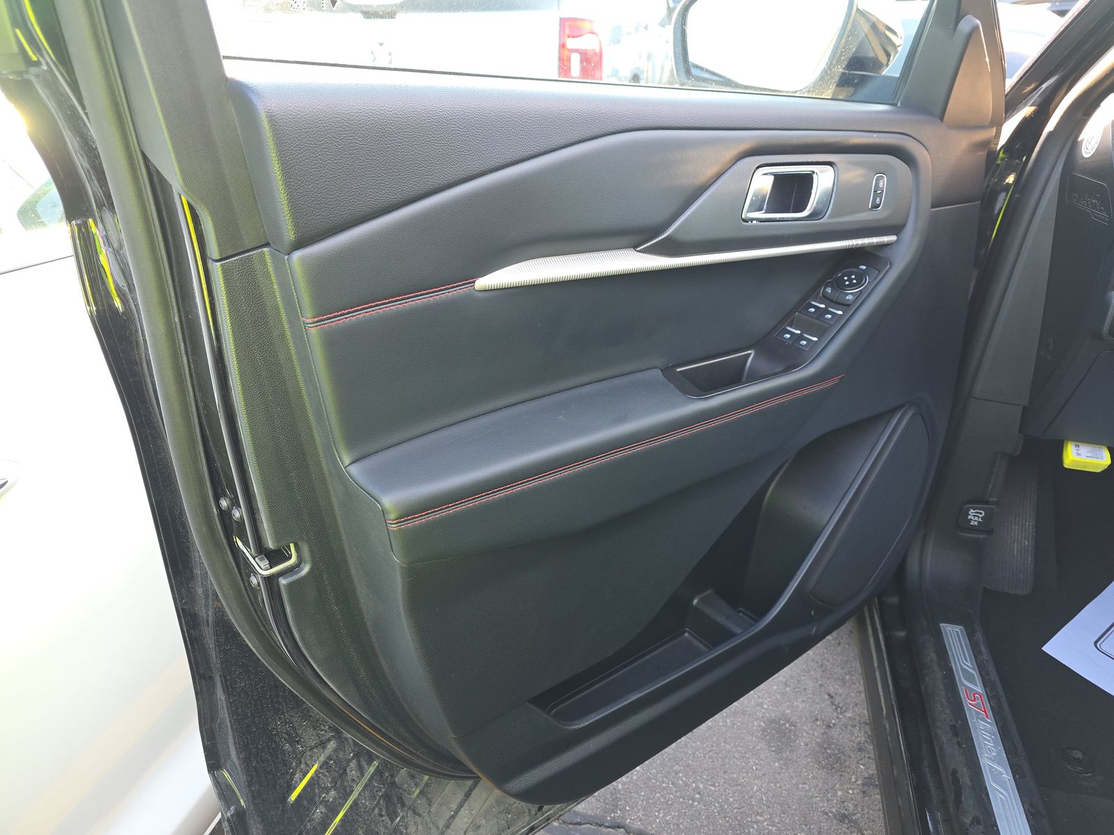 2025 Ford Explorer ST-Line AWD