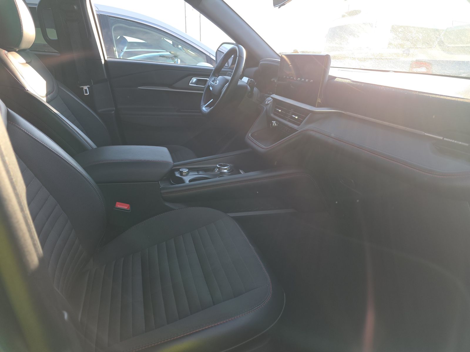 2025 Ford Explorer ST-Line AWD