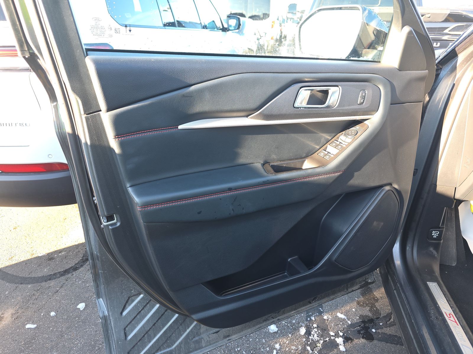 2025 Ford Explorer ST-Line AWD