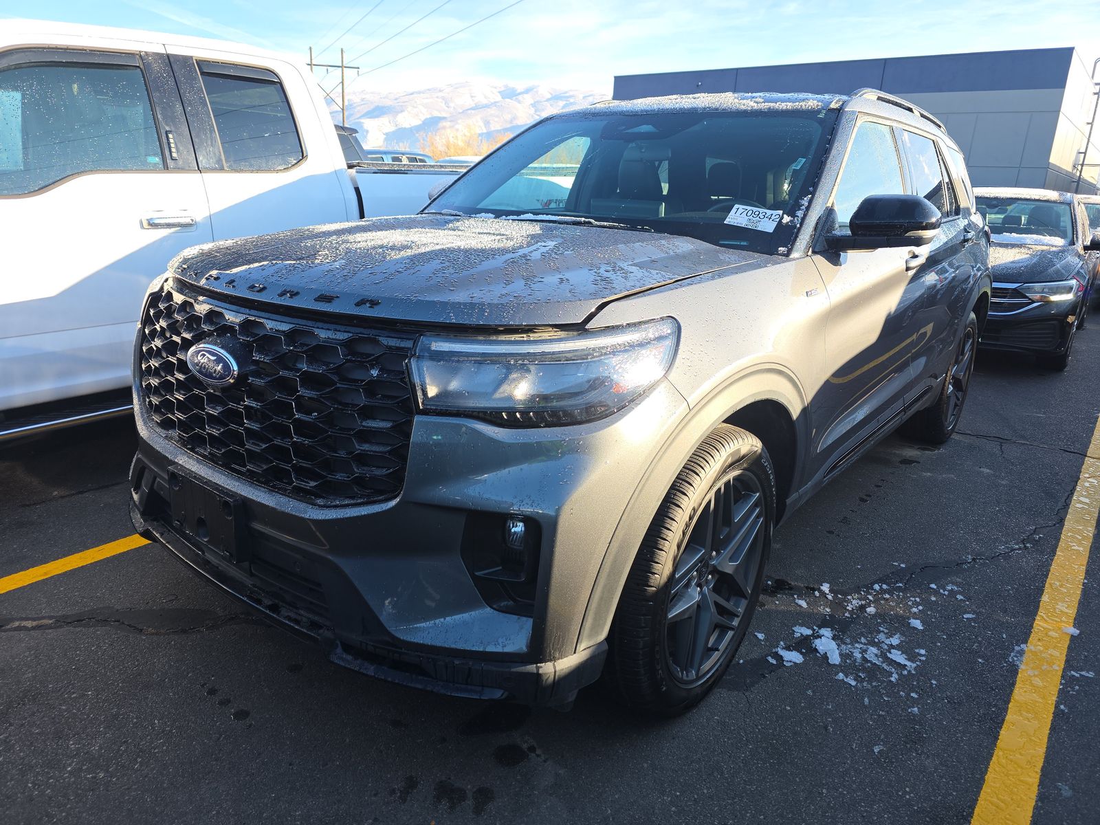2025 Ford Explorer ST-Line AWD
