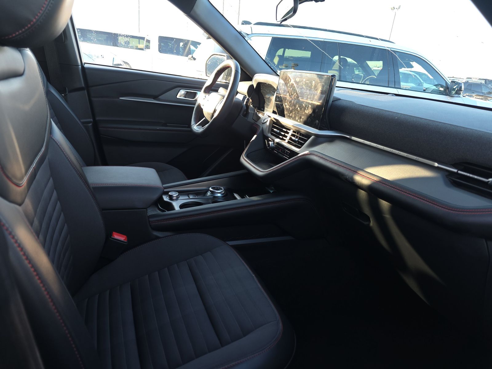 2025 Ford Explorer ST-Line AWD