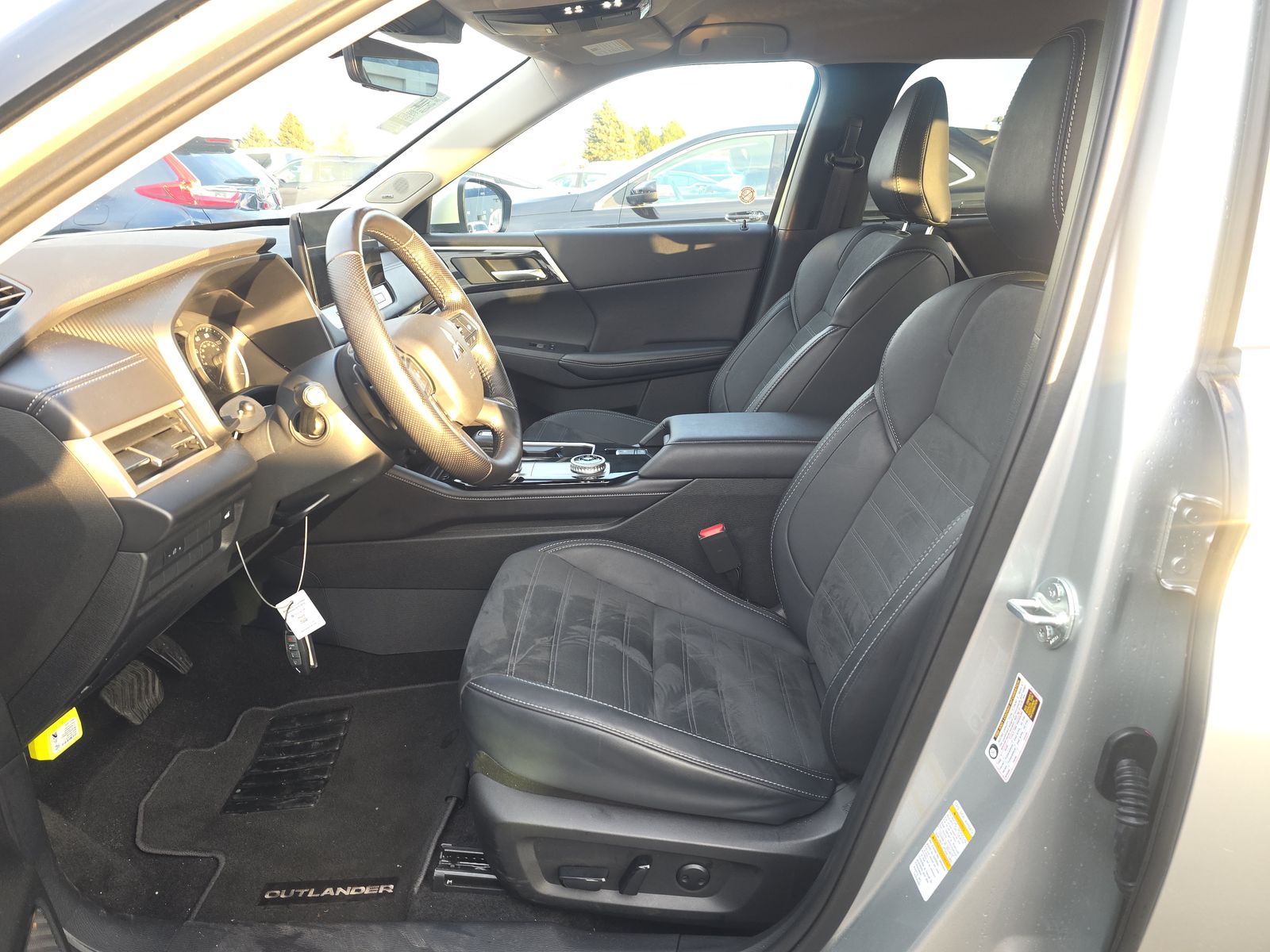 2025 Mitsubishi Outlander SE AWD