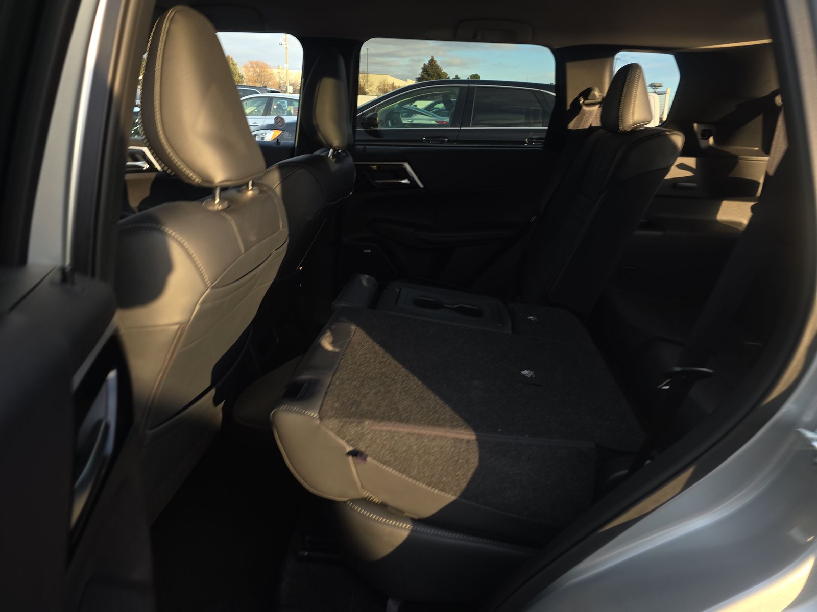 2025 Mitsubishi Outlander SE AWD