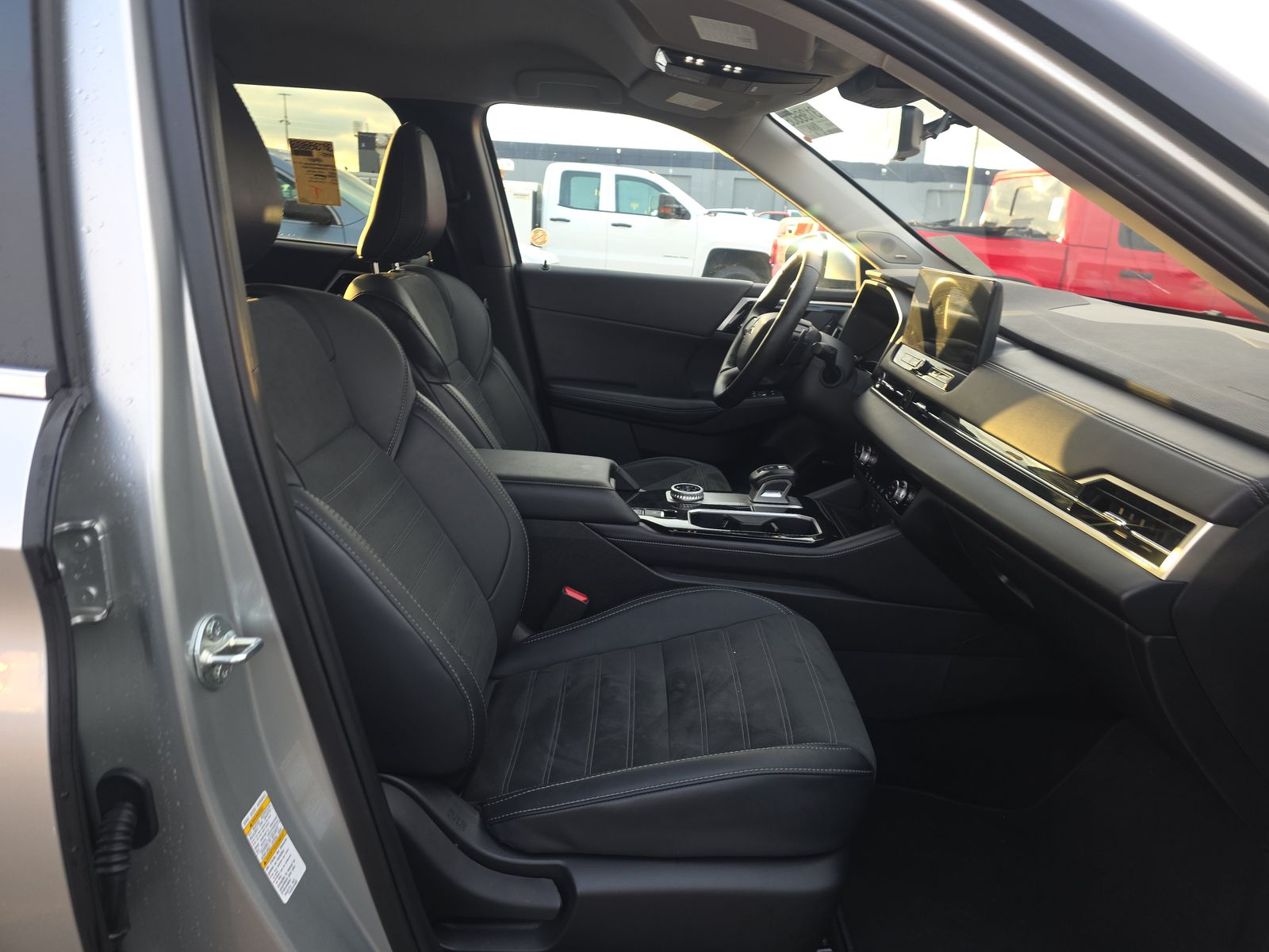 2025 Mitsubishi Outlander SE AWD