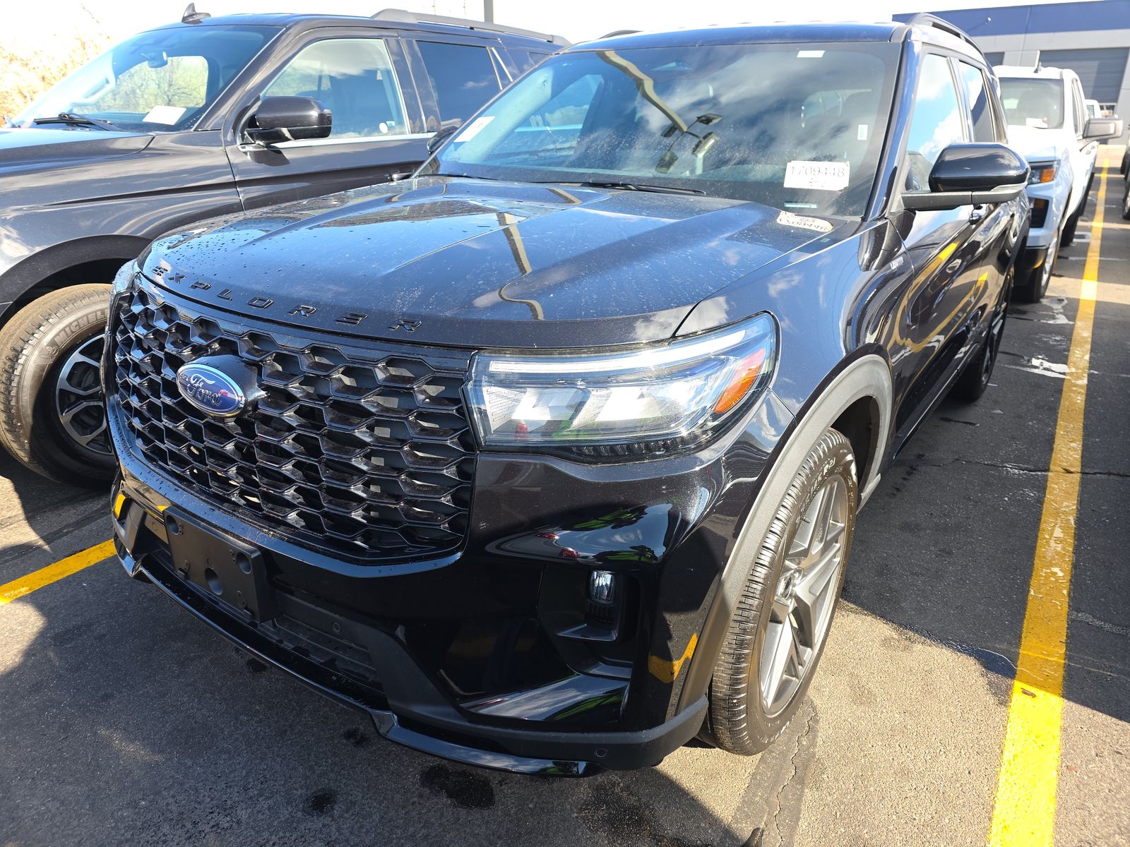 2025 Ford Explorer ST-Line AWD