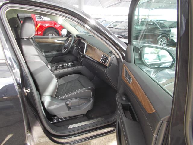 2025 Volkswagen Atlas 2.0T SE FWD