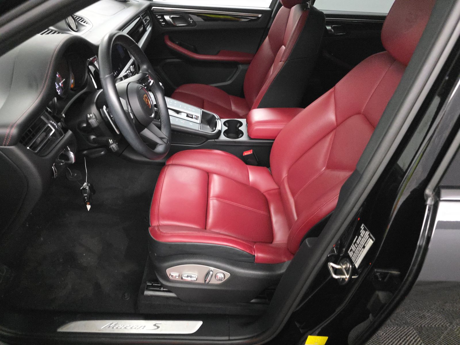 2024 Porsche Macan S AWD