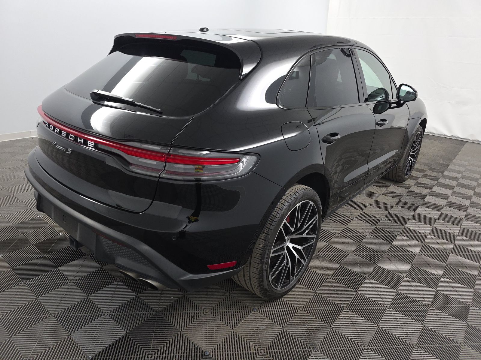 2024 Porsche Macan S AWD