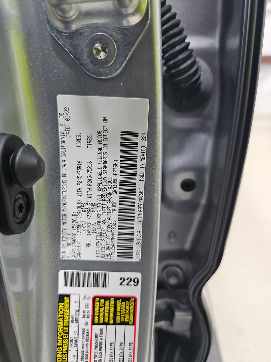 2022 Toyota Tacoma SR5 AWD