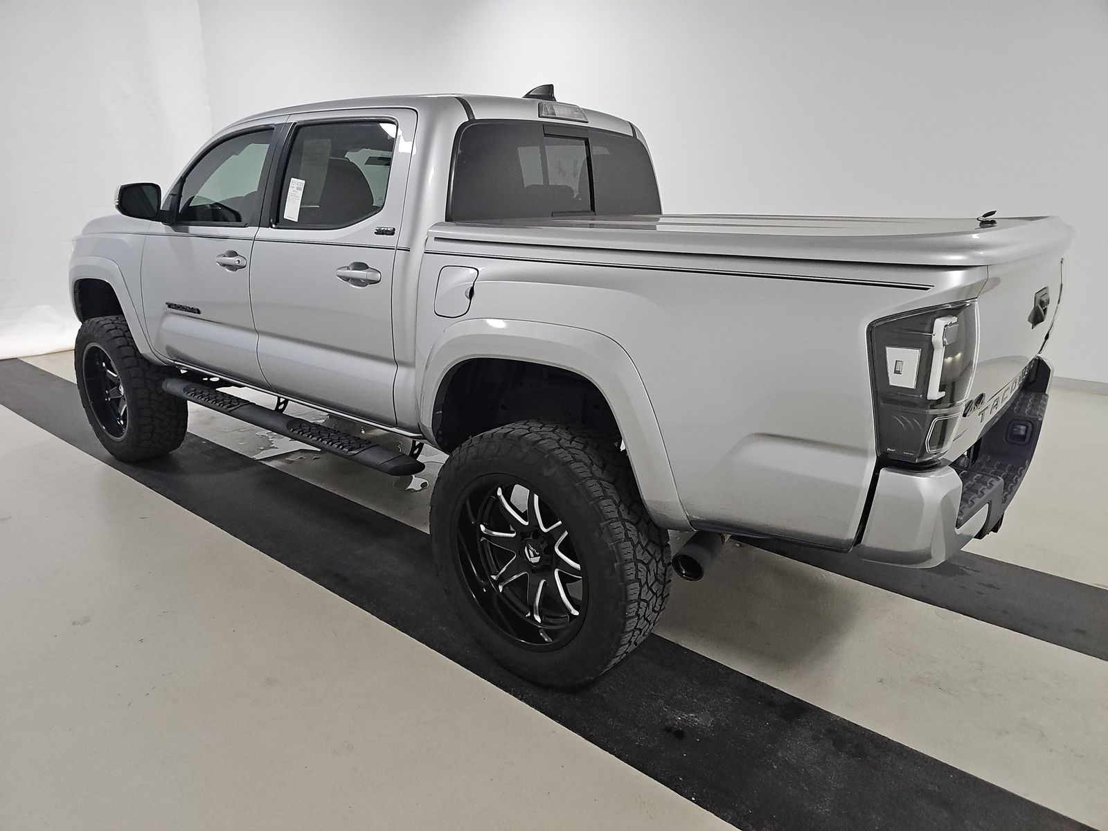 2022 Toyota Tacoma SR5 AWD