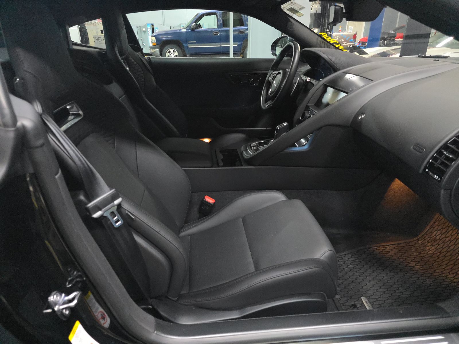 2022 Jaguar F-TYPE R AWD