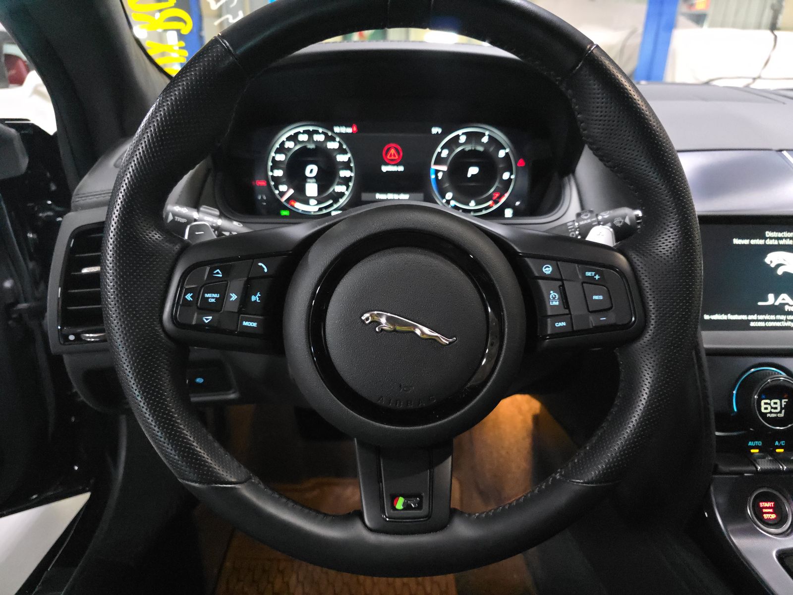 2022 Jaguar F-TYPE R AWD