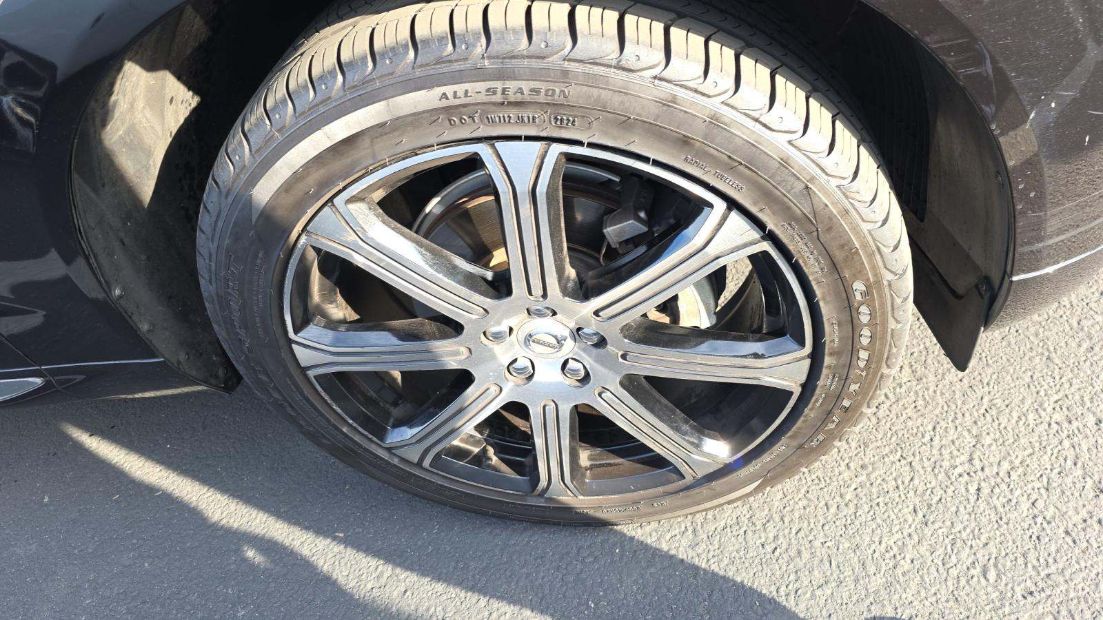 2021 Volvo XC60 T5 Inscription FWD