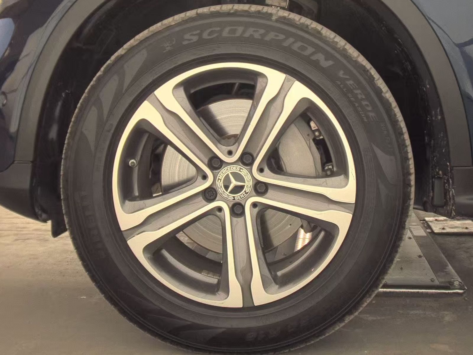 2021 Mercedes-Benz GLC GLC 300 AWD