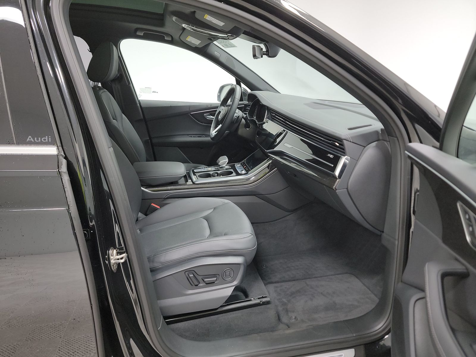 2025 Audi Q7 Premium Plus AWD