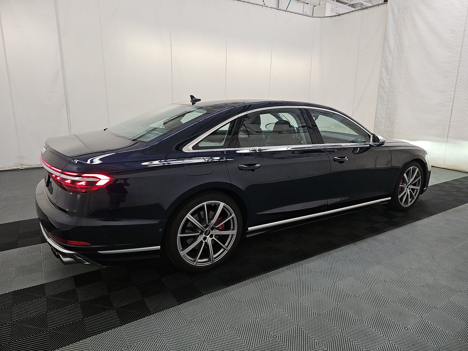 2022 Audi S8 Base AWD